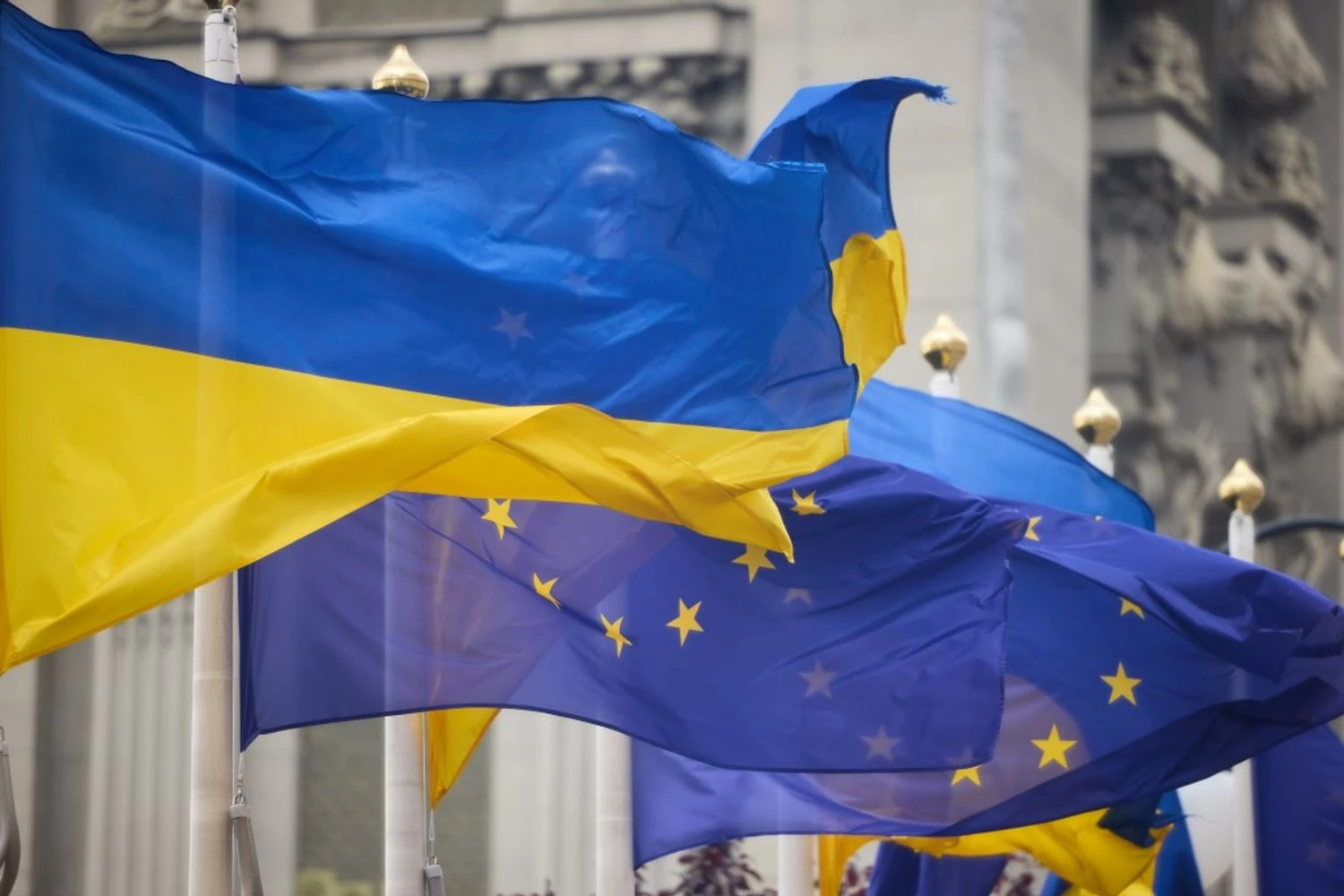 ЄС перерахував Україні понад €10 млрд від заморожених активів рф - ЗМІ