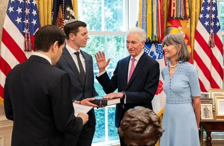 Франція викликає посла США через звинувачення у бездіяльності проти антисемітизму