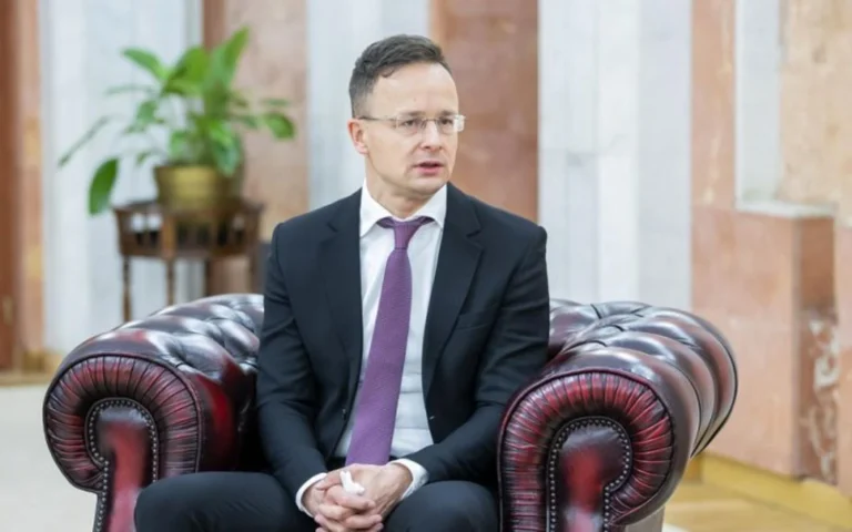 Трамп не посилав сигналу про те, що Угорщина повинна припинити купувати російську нафту - Сіярто