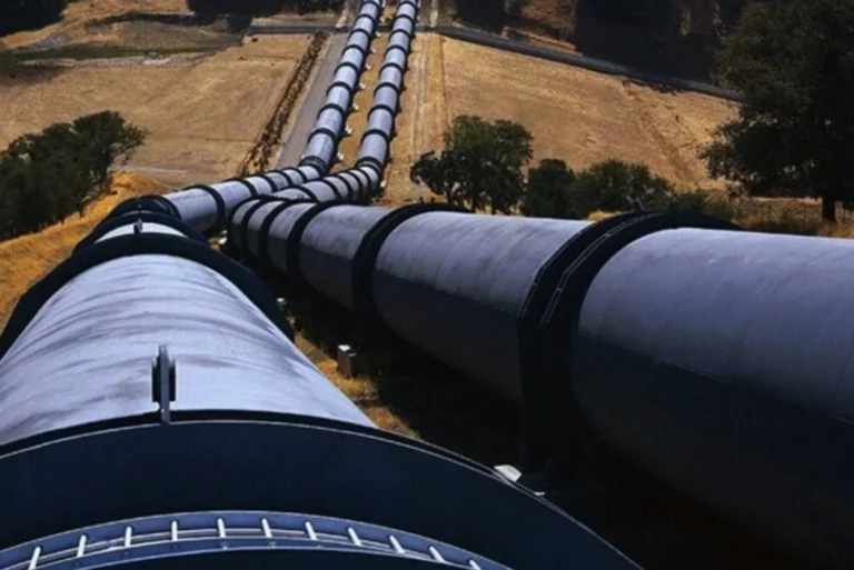 Польща вимагає від ЄС швидшої відмови від російської нафти: пропонує зупинити імпорт до 2026 року – Reuters Польща вимагає від ЄС швидшої відмови від російської нафти: пропонує зупинити імпорт до 2026 року – Reuters