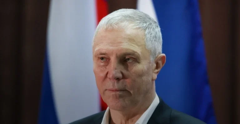 кремль стверджує, що колаборант сальдо живий та перебуває в москві після атаки на Крим