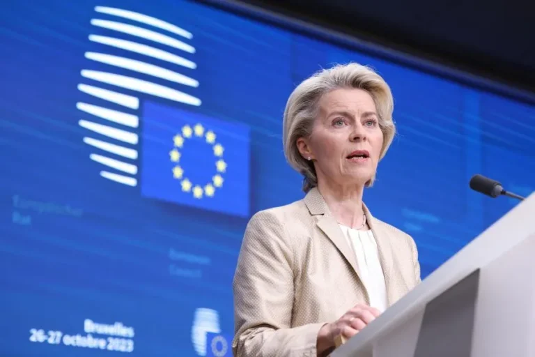 Голова Єврокомісії допустила збиття літаків рф, які порушують повітряний простір НАТО