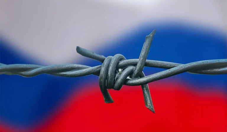 У рф повідомляють про атаку дронів на хімзавод у краснодарському краї: працівників евакуювали, перекрито рух